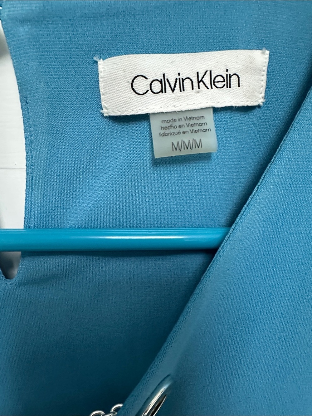 Calvin Klein Teal V-Neck Sleeveless Top with Chain Accent - Picture 2 of 5